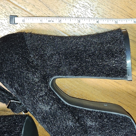 Sugar Thrillz Furry Feline Platform Heels - Picture 9 of 12